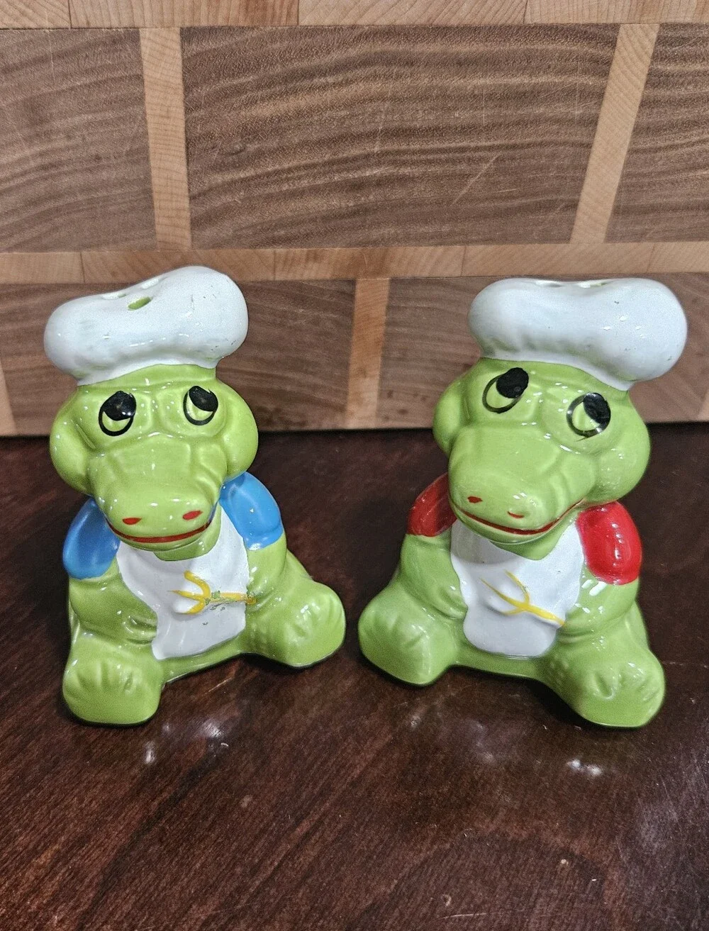 Alligator Chef Salt And Pepper Shakers
